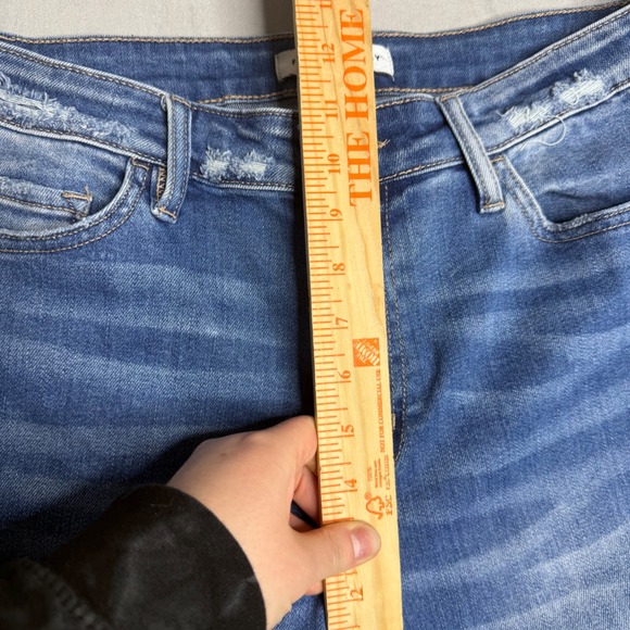 Flying Monkey Jeans Womens 30 Medium Wash Ankle Cropped Fray Fading Whiskers - Picture 4 of 11